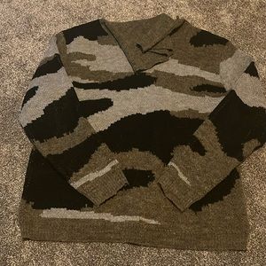 Camo turtleneck sweater